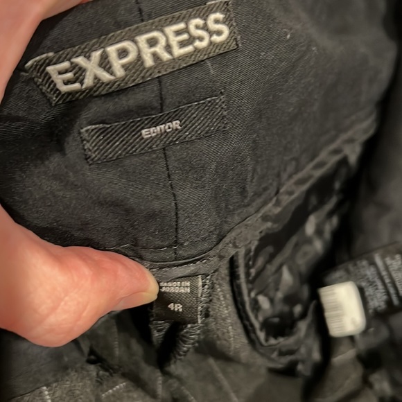 Express Editor pants dark grey with white pin stripe. Sz 4R - Picture 3 of 4